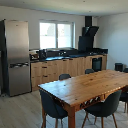 Дом отдыха Domaine De La Dune Entre Terre Et Saint-Martin-de-Varreville